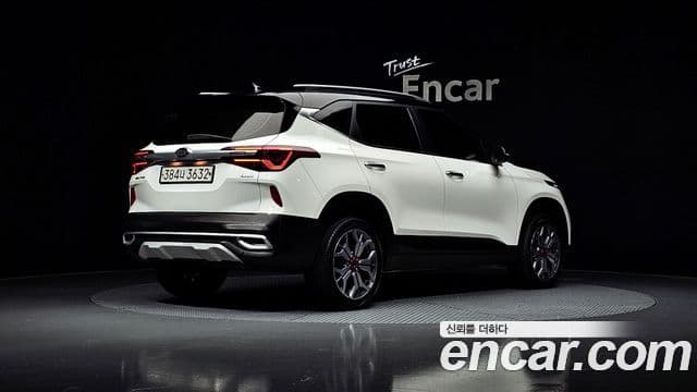 Kia Seltos 2019 — ფოტო 2/20