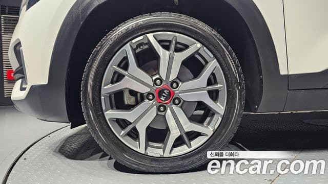 Kia Seltos 2019 — ფოტო 5/20