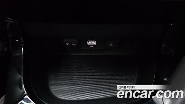 Kia Seltos 2019 — ფოტო 18/20