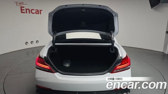 Genesis G70 2018 — ფოტო 20/20