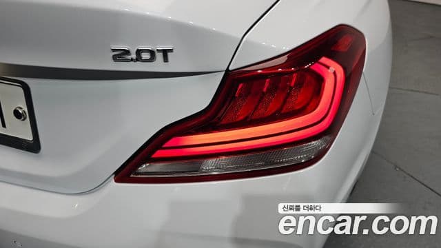 Genesis G70 2018 — Photo 12/34