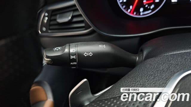 Genesis G70 2018 — Photo 5/34