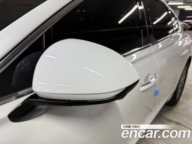 Genesis Electrified G80 2025 — Şəkil 11/20