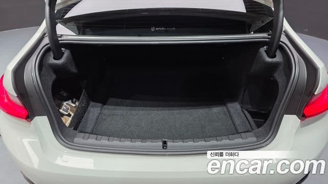 BMW 3 Series 2022 — ფოტო 20/20