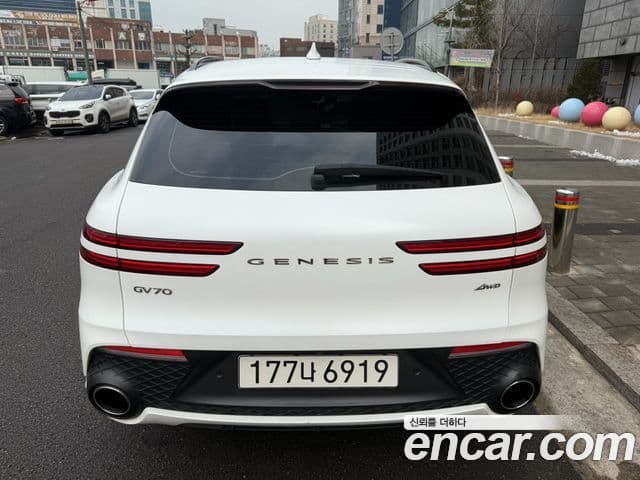 Genesis GV70 2021 — ფოტო 3/20