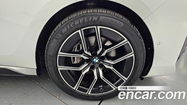 BMW 7 Series 2024 — Şəkil 4/30