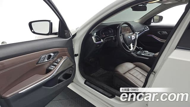 BMW 3 Series 2021 — ფოტო 11/20