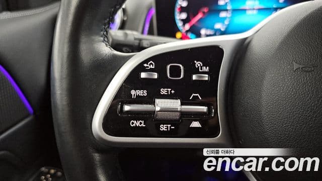 Mercedes-Benz GLB-Class 2020 — ფოტო 19/20