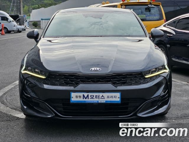 Kia K5 2021 — Şəkil 10/19