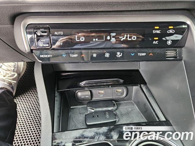 Kia K5 2021 — Şəkil 7/19
