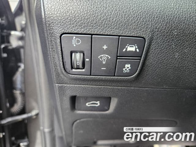 Kia K5 2021 — Şəkil 13/19