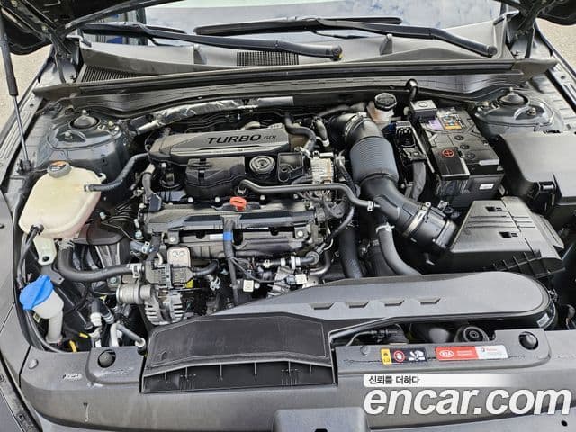 Kia K5 2021 — Şəkil 19/19