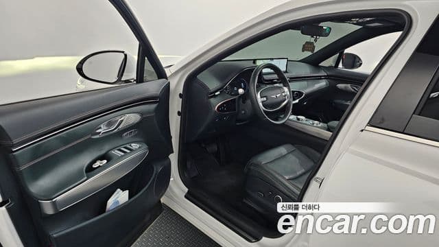 Genesis GV70 2021 — Şəkil 10/20