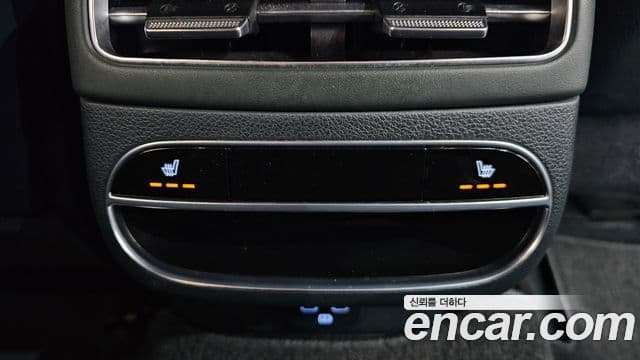 Genesis GV70 2021 — Şəkil 18/20