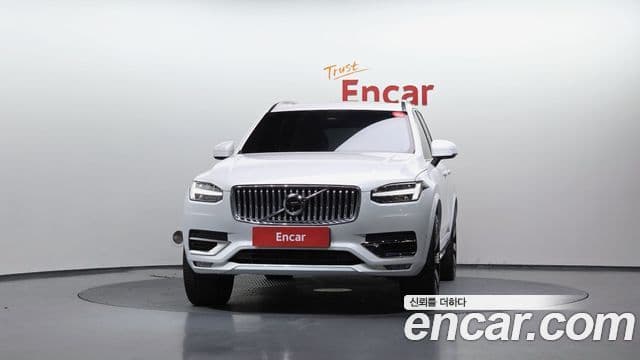 Volvo XC90 2025 — ფოტო 3/20