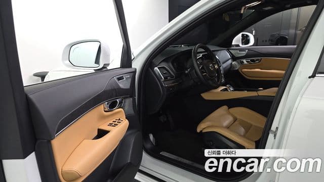 Volvo XC90 2025 — ფოტო 10/20