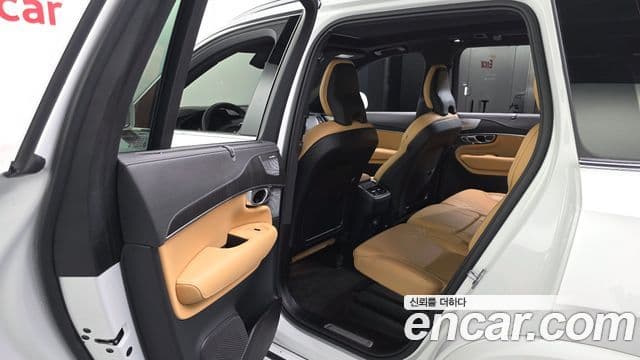Volvo XC90 2025 — ფოტო 12/20