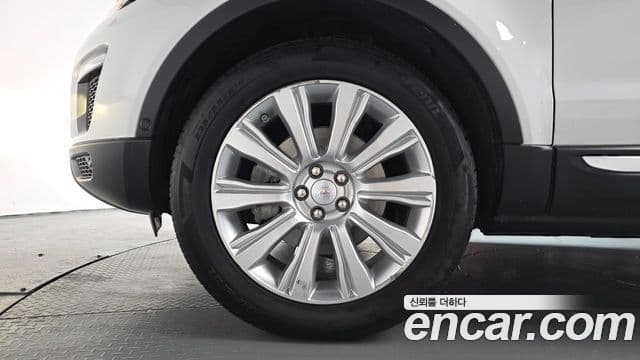 Land Rover Range Rover Evoque 2019 — Şəkil 13/31