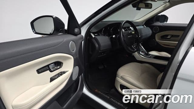 Land Rover Range Rover Evoque 2019 — Şəkil 18/31