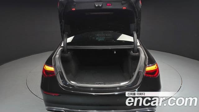 Mercedes-Benz S-Class 2021 — ფოტო 19/34