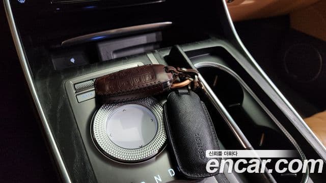 Genesis GV80 2021 — ფოტო 19/20