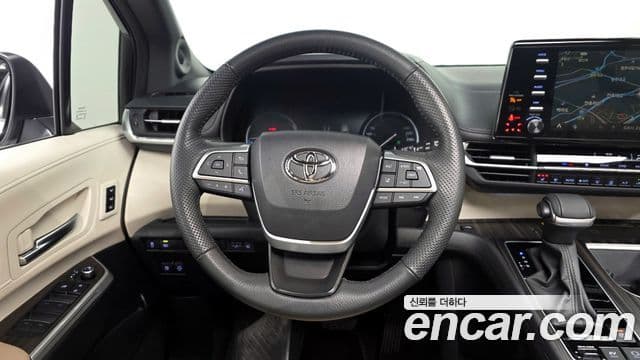 Toyota Sienna 2024 — ფოტო 12/20