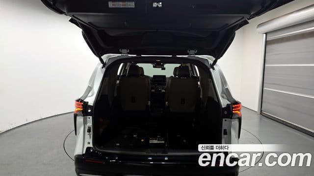 Toyota Sienna 2024 — ფოტო 20/20
