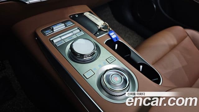 Genesis GV70 2024 — Şəkil 8/20