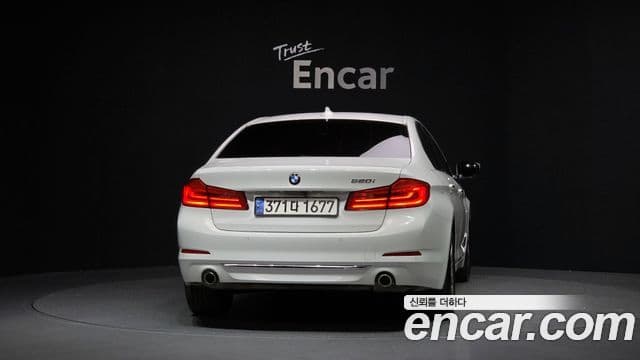 BMW 5 Series 2018 — Şəkil 4/20