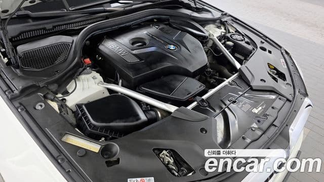 BMW 5 Series 2018 — Şəkil 6/20