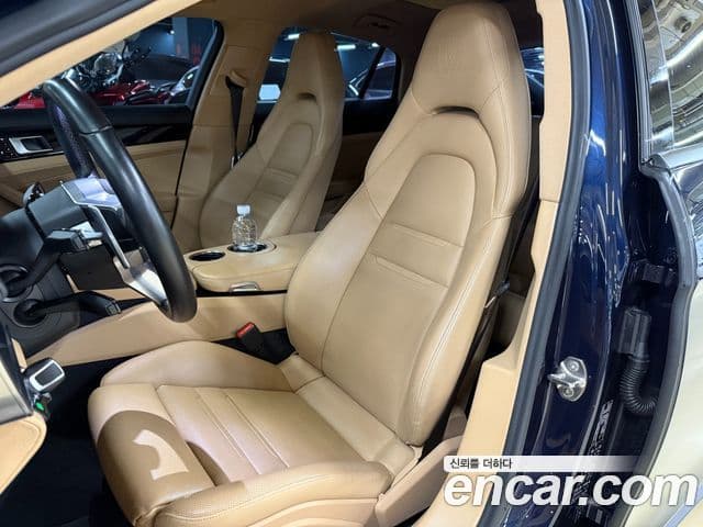 Porsche Panamera 2018 — ფოტო 20/20