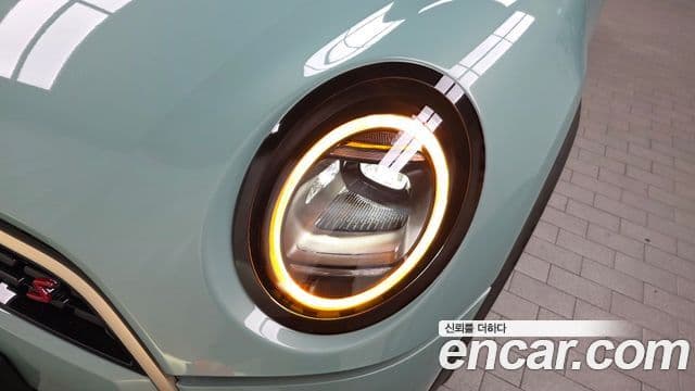 Mini Cooper S 2025 — Photo 29/34
