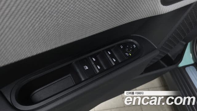 Mini Cooper S 2025 — Photo 13/34
