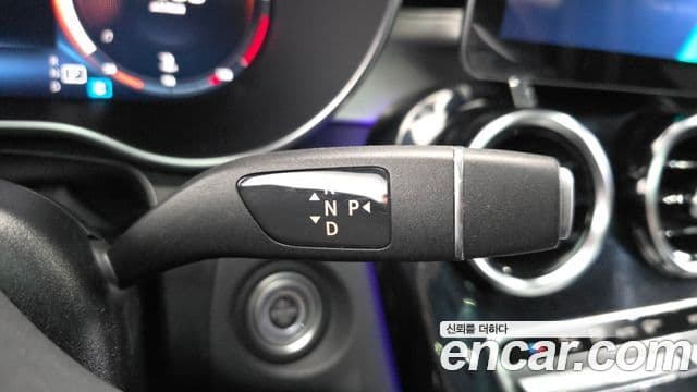 Mercedes-Benz GLC-Class 2021 — Photo 5/31