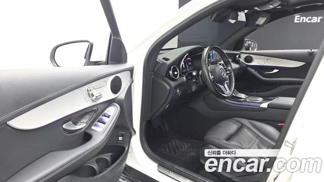 Mercedes-Benz GLC-Class 2021 — Photo 20/31