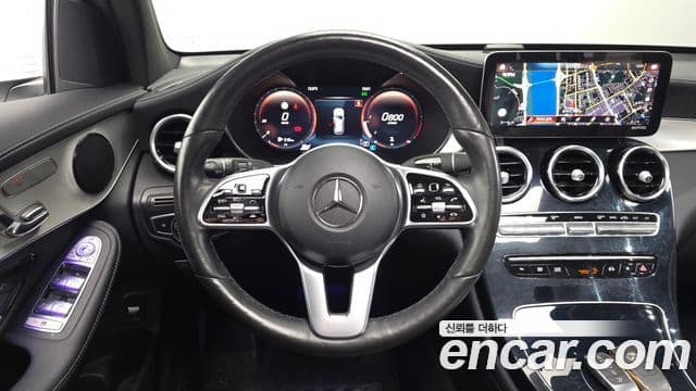 Mercedes-Benz GLC-Class 2021 — Photo 29/31