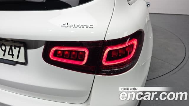 Mercedes-Benz GLC-Class 2021 — Photo 30/31