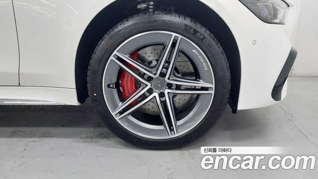 Mercedes-Benz AMG GT 2026 — Photo 9/20