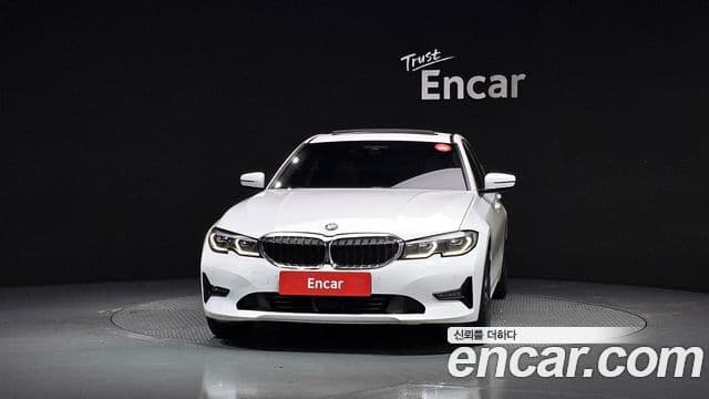 BMW 3 Series 2019 — Фото 3/20