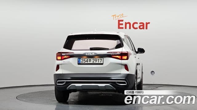 Kia Seltos 2021 — ფოტო 4/20