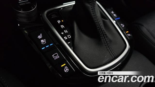 Kia Seltos 2021 — ფოტო 17/20