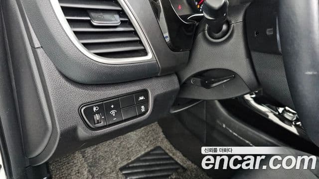Kia Seltos 2021 — ფოტო 19/20