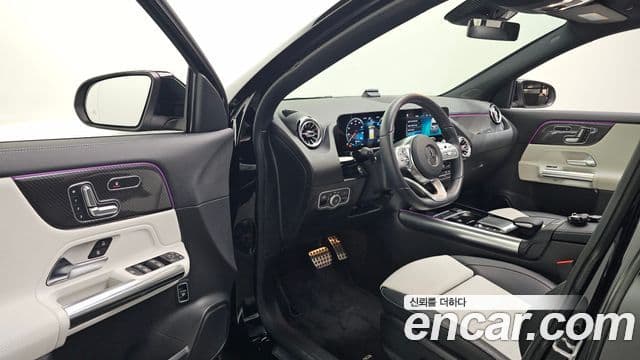 Mercedes-Benz GLA-Class 2021 — ფოტო 6/20