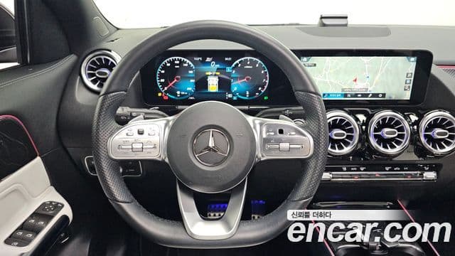 Mercedes-Benz GLA-Class 2021 — ფოტო 20/20