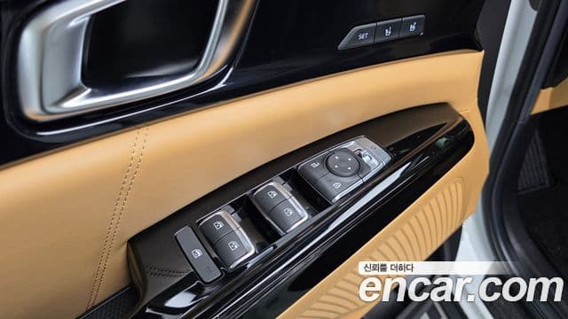 Kia Carnival 2021 — Photo 9/21