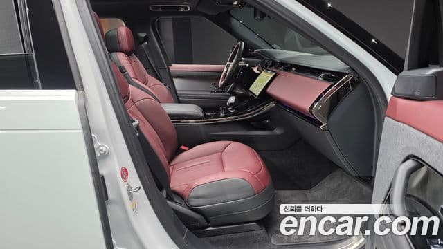 Land Rover Range Rover Sport 2025 — Фото 11/20