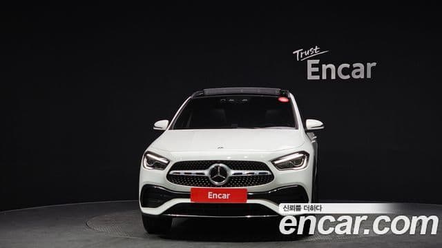 Mercedes-Benz GLA-Class 2022 — ფოტო 3/20