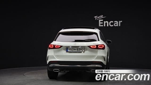 Mercedes-Benz GLA-Class 2022 — ფოტო 4/20