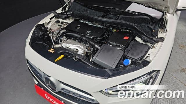 Mercedes-Benz GLA-Class 2022 — ფოტო 6/20