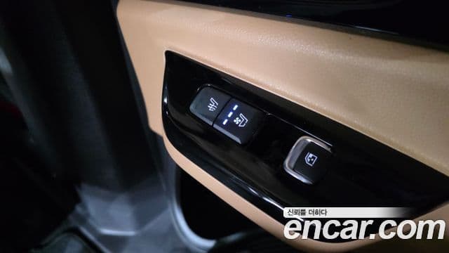 Kia Carnival 2022 — Şəkil 19/20